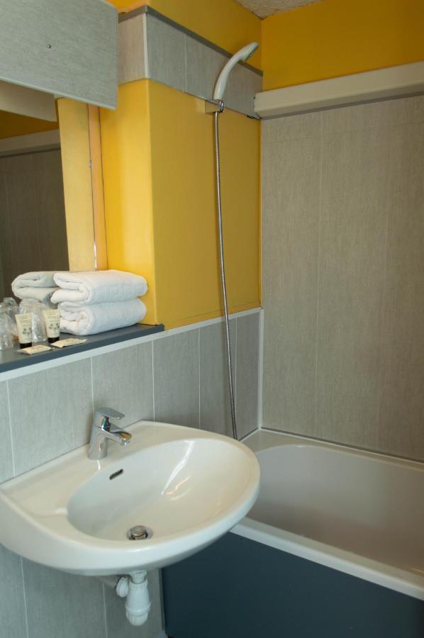 קאן Hotel Les Tourrades מראה חיצוני תמונה