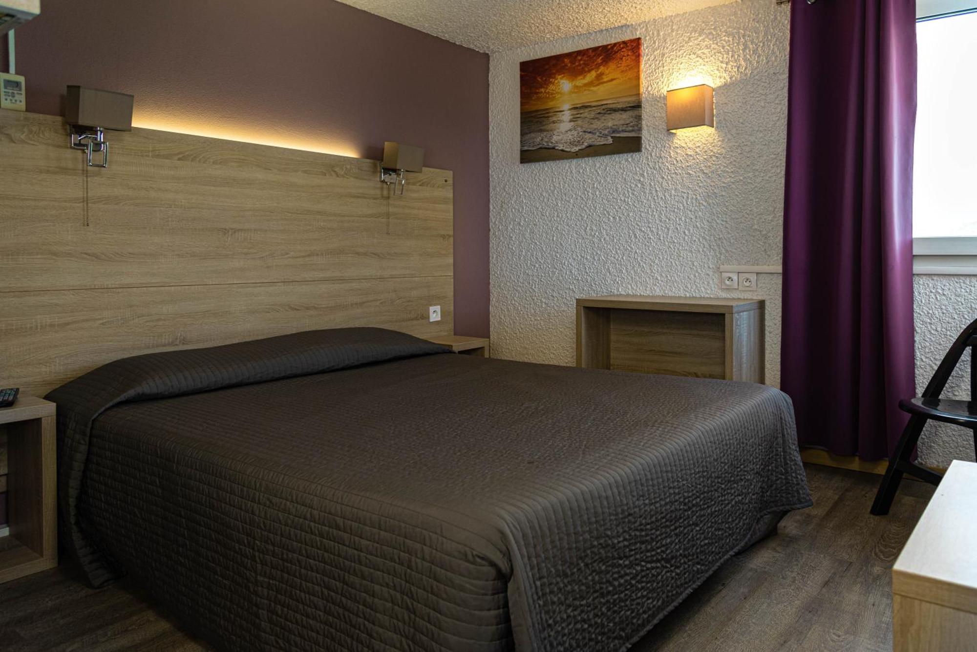 קאן Hotel Les Tourrades מראה חיצוני תמונה