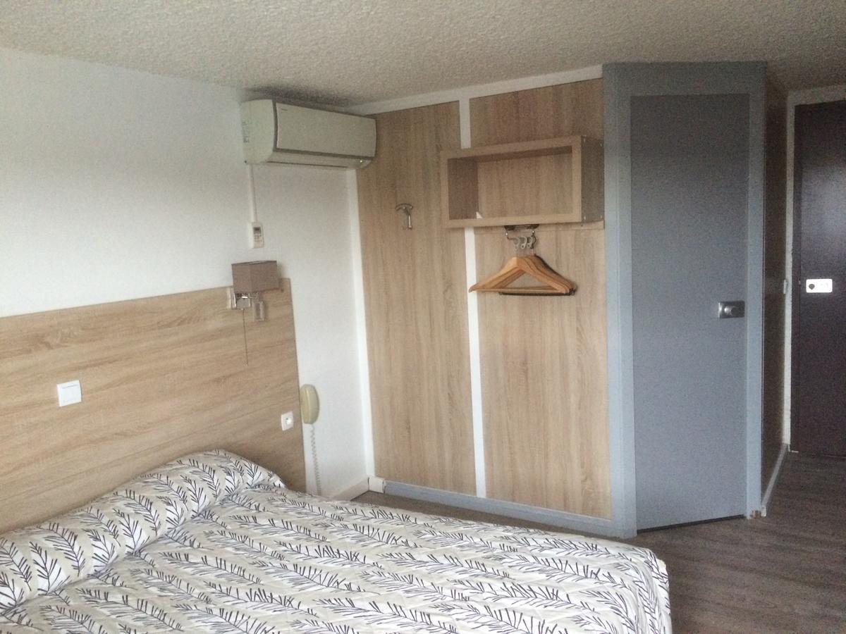 קאן Hotel Les Tourrades מראה חיצוני תמונה