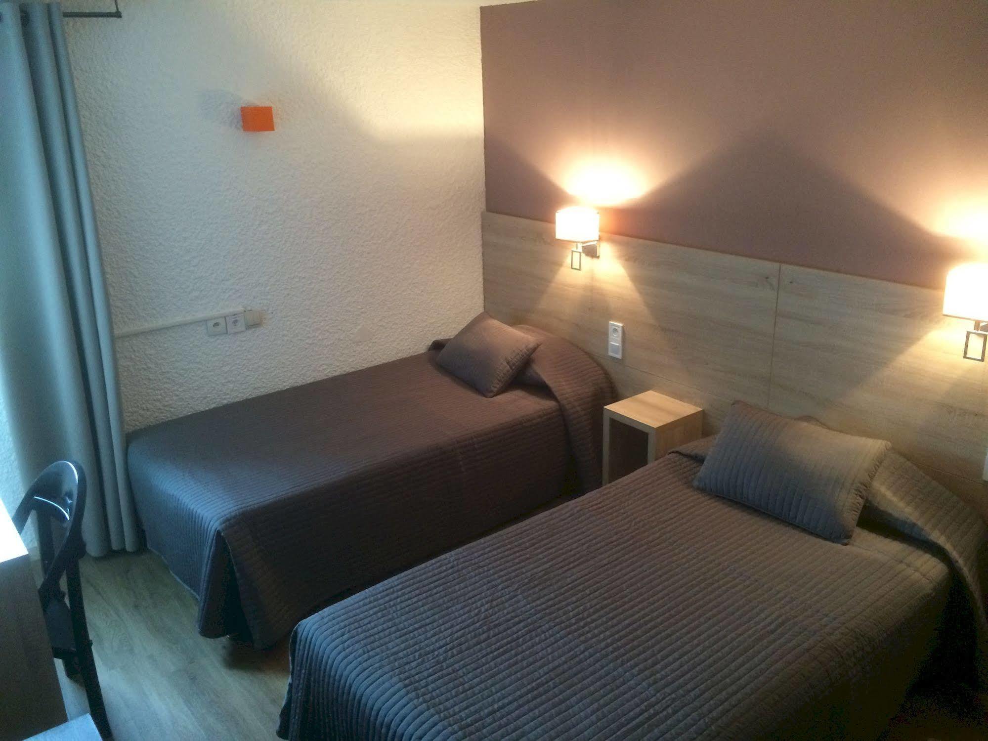 קאן Hotel Les Tourrades מראה חיצוני תמונה