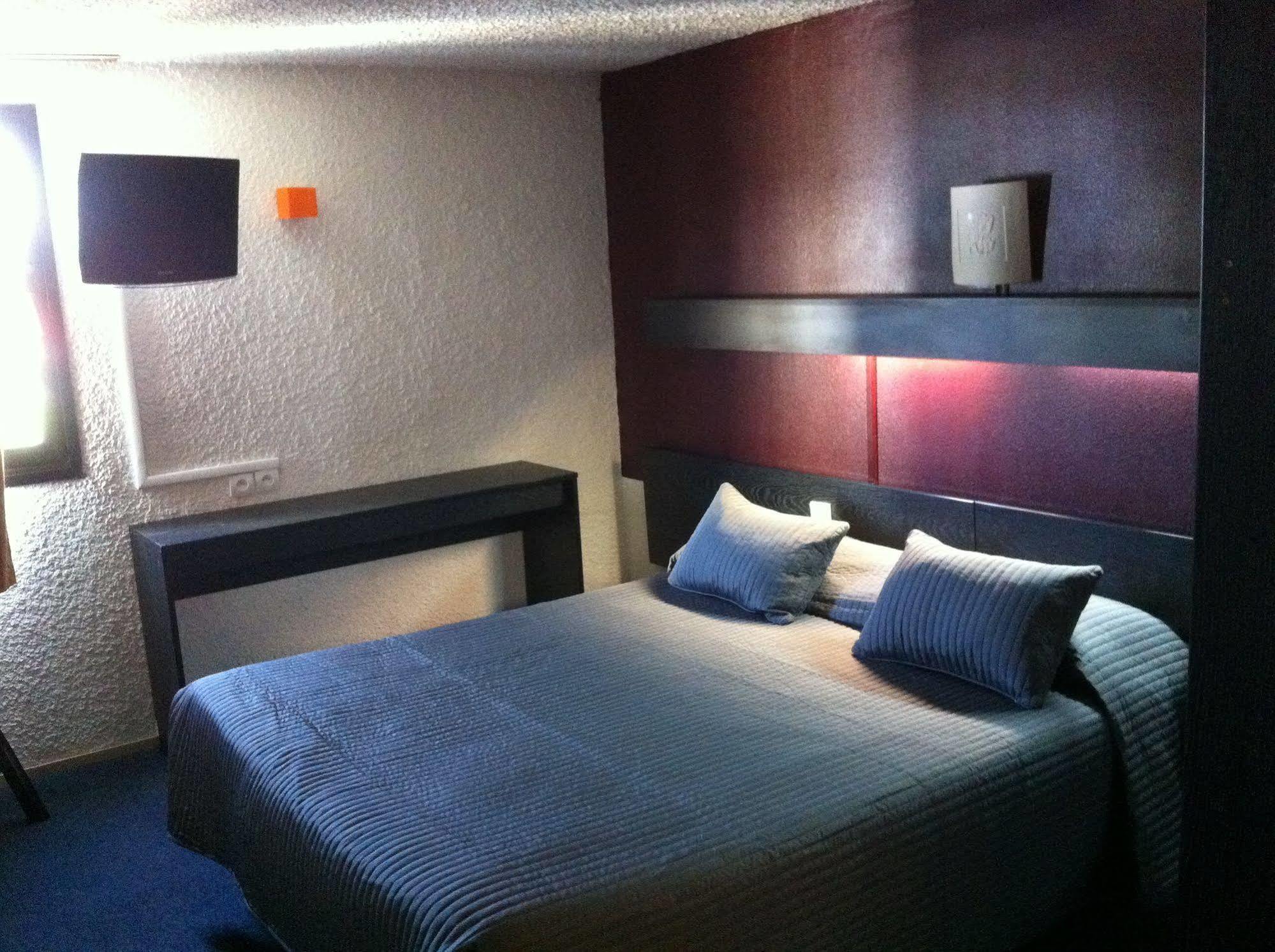 קאן Hotel Les Tourrades מראה חיצוני תמונה