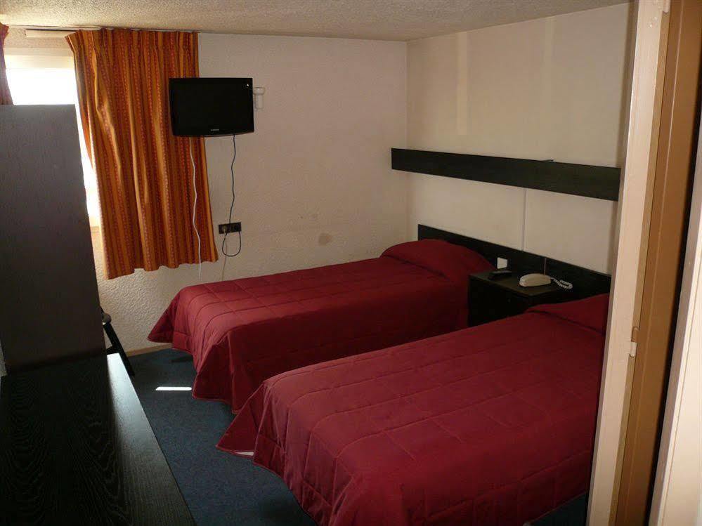 קאן Hotel Les Tourrades מראה חיצוני תמונה