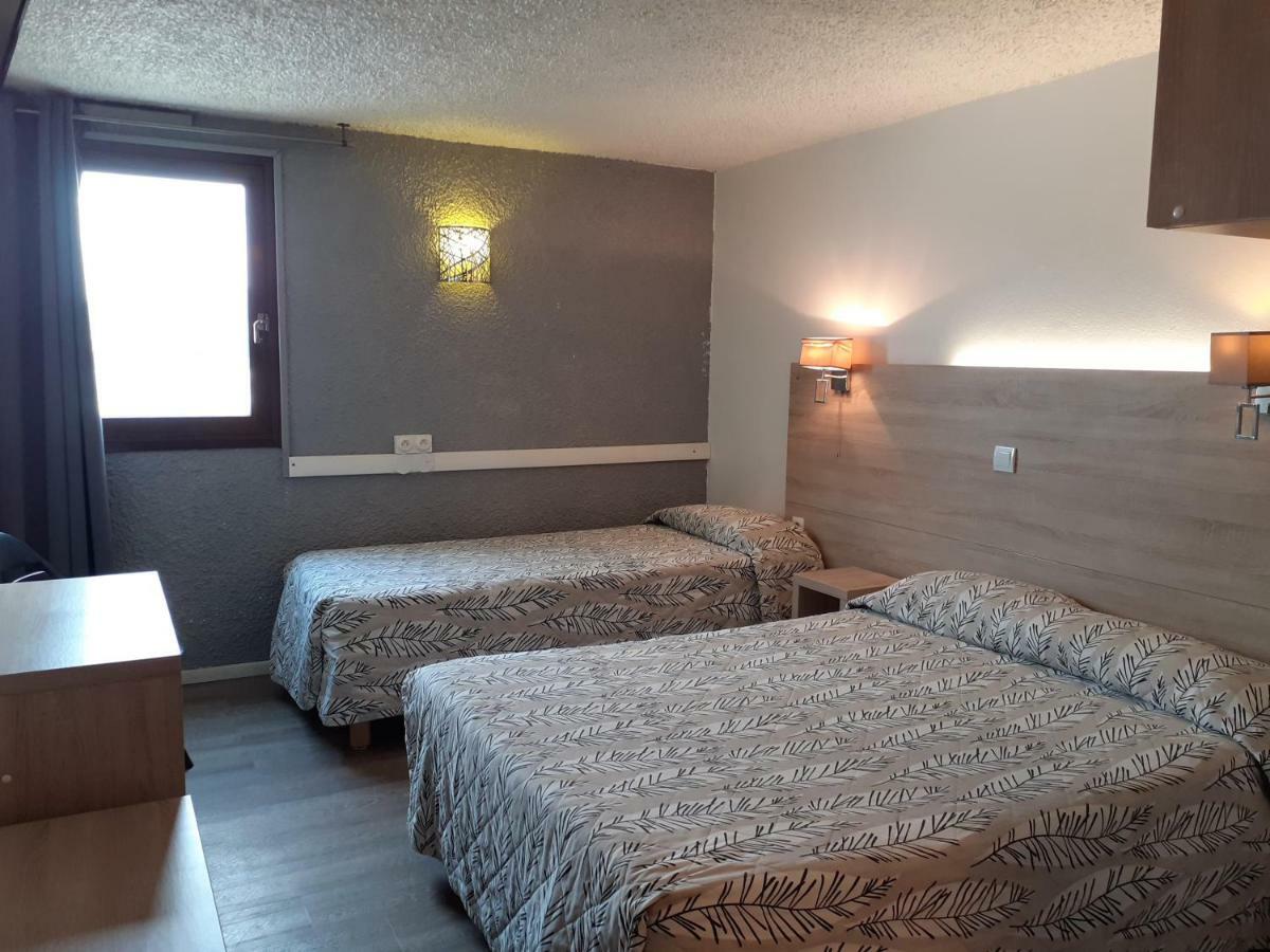 קאן Hotel Les Tourrades מראה חיצוני תמונה